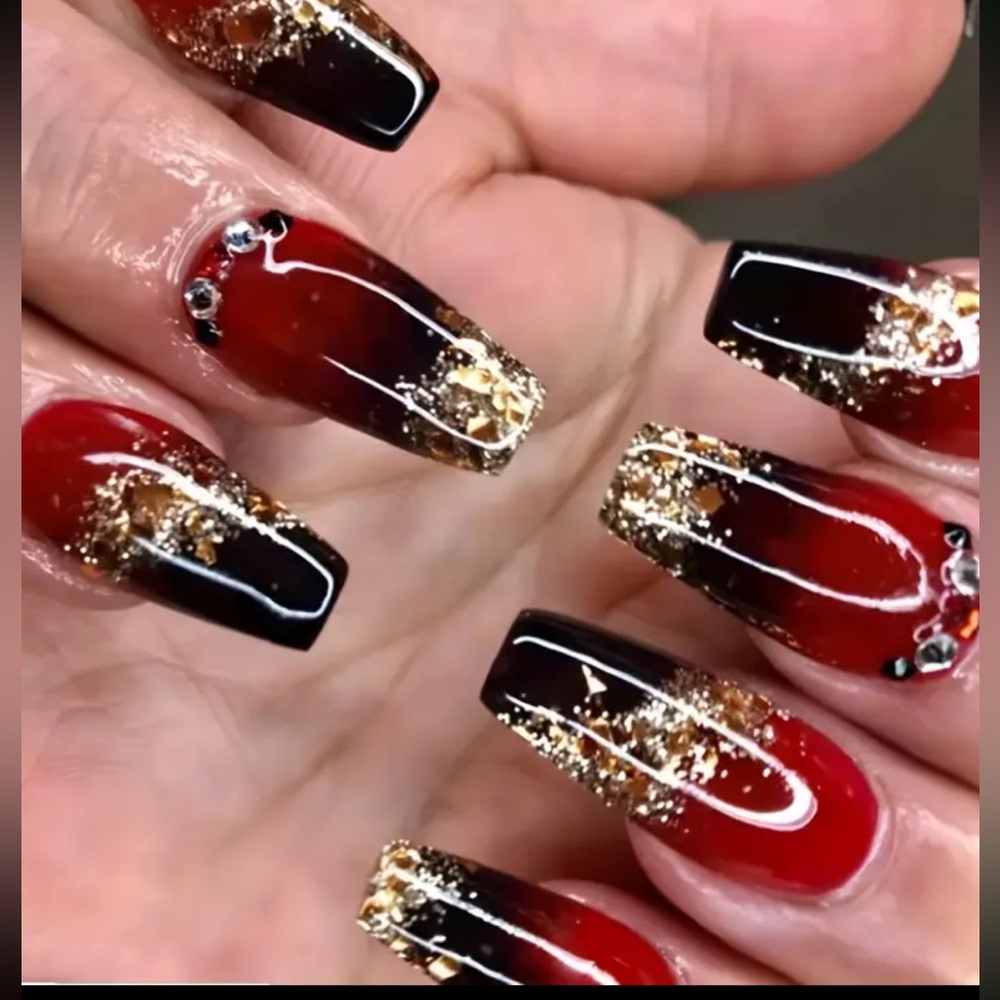 New 24 pc press on nails